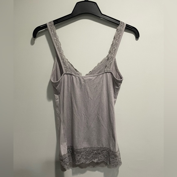 {V1 Couture} women's lace detail going out top size Medium - Picture 2 of 4
